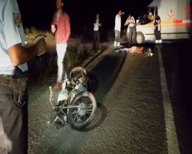 Otomobil Motosiklete Çarptı Açıklaması 2 Ölü