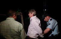 OYUN KONSOLU - Polis Suçüstü Yakaladı!