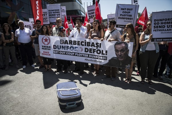 ABD'nin Ankara Büyükelçiliği önünde protesto