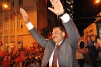 Bakan Eroğlu Balıkesir'de Demokrasi Nöbetine Katıldı