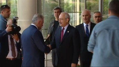 Başbakan CHP Genel Merkezinde