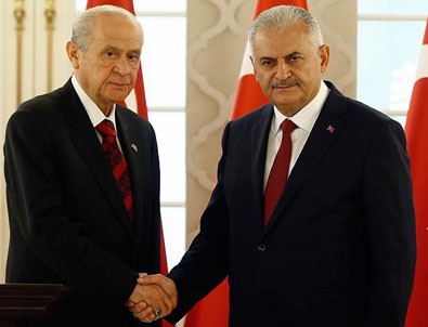 Başbakan Yıldırım, Bahçeli ile TBMM'de görüşecek