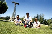 NECIP UYSAL - 'Futbolu Beşiktaş'ta Bırakmak İstiyorum'