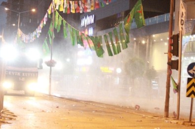 Van'da HDP'den 'Darbeye Hayır Demokrasi Hemen Şimdi' Mitingi