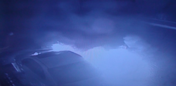 Eski koca boşandığı eşinin ailesinin aracını yaktı