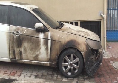 Boşandığı Eşinin Ailesine Ait Otomobili Yaktı