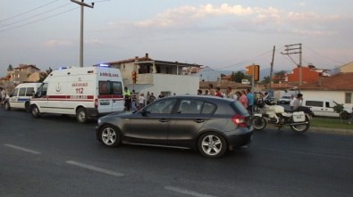 Burhaniye'de Trafik Kazası Açıklaması 2 Yaralı