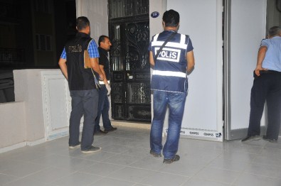 İzmir'de FETÖ Operasyonu Açıklaması 55 Gözaltı