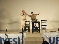 HAKAN POLAT - 'Sınır' Urla'da Sahnelendi