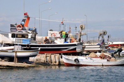 Balıkçılar Av Mevsimine Hazırlanıyor