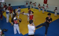 Bergama'da Ordu Gibi Taekwondo Takımı