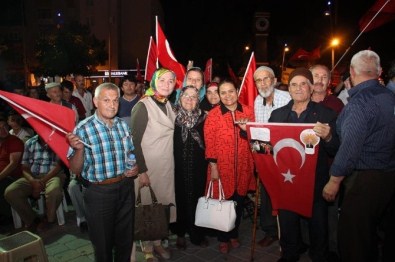 Çankırı'da Demokrasi Nöbetine Binlerce Kişi Katıldı