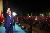 RESMİ KARŞILAMA - Erdoğan Demokrasi Nöbetine Külliye'de Noktayı Koydu