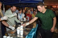 DEMOKRASİ NÖBETİ - İzmit'te 60 Bin Demokrasi Nöbetçisine Çorba Dağıtıldı