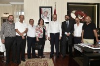 Mamaklı Kuaförlerden Akgül'e Demokrasi Teşekkürü