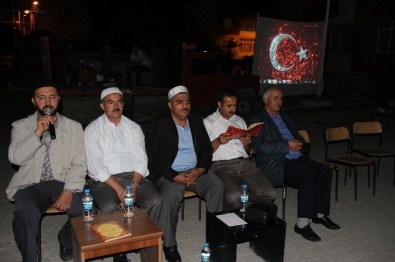 Muradiye'de Demokrasi Nöbetine Ara Verildi