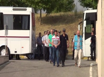 Sakarya'da FETÖ Soruşturması Açıklaması 22 Polis Adliyeye Sevk Edildi