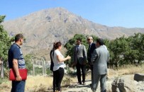 BEKİR ABACI - Vali Toprak Tarihi Mekanları Ziyaret Etti