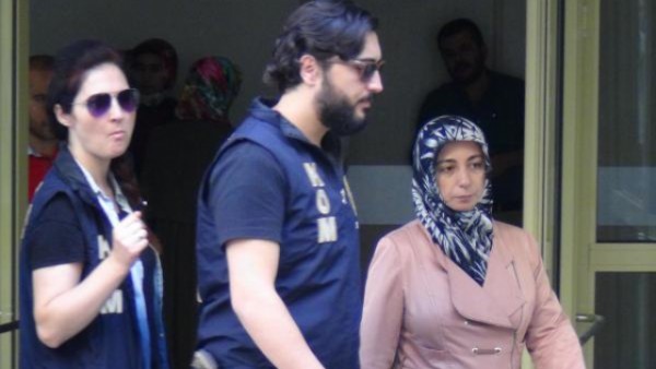 Uşak'ta 'Abla'lar tutuklandı