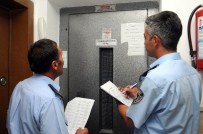 ZABITA MEMURU - Bakımı Geçen Asansörlere Mühür