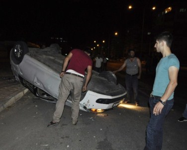 Batman'da Trafik Kazası Açıklaması 4 Yaralı