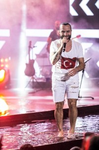 Berkay, Harbiye Açıkhava Konserinde Coşturdu