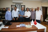 SÜLEYMAN DIŞLI - Kerküklü Türkmenlerden Başkan Dişli'ye Ziyaret