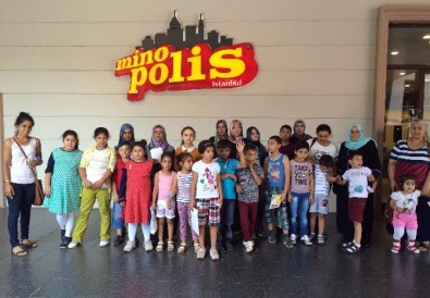 Minopolis'te 'Engelleri Aştılar'