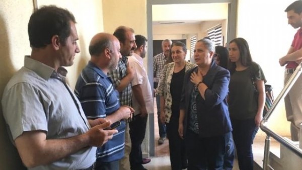 HDP’lilere taziye evinde soğuk duş