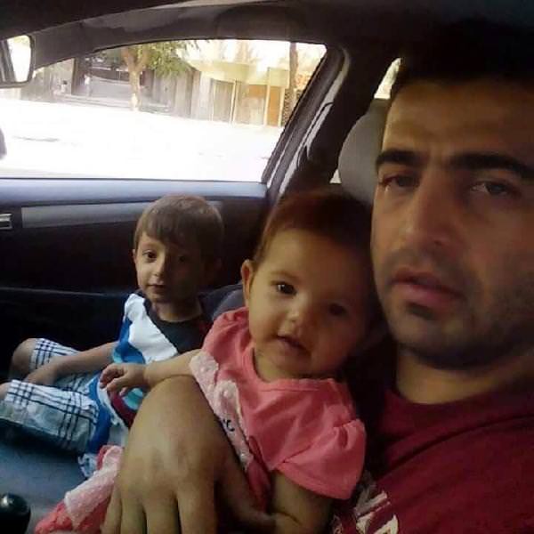 Arkadaşlarıyla vedalaşırken oğluyla birlikte şehit oldu!