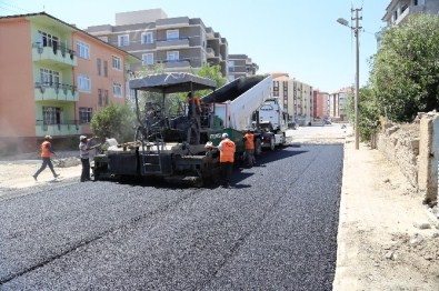 Ereğli Belediyesi Sıcak Asfalt Serimine Devam Ediyor