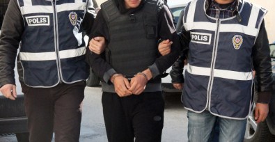 Gazeteci Arda Akın tutuklandı