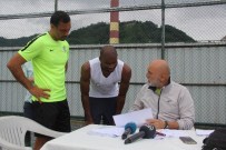 RIZESPOR - Karaman İdmana Koltuk Değnekleri İle Çıktı