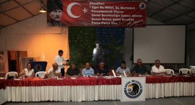 Kartal'da Mahalle Birim Başkanları Ve Meclis Üyeleri Toplantıda Bir Araya Geldi