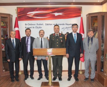 Rektör Gür'den Tuğgeneral Ekiyor'a Hayırlı Olsun Ziyareti