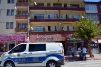 OTOPSİ SONUCU - Yalnız Yaşadığı Evde Ölü Bulundu