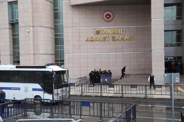 İstanbul Adalet Sarayı'nda terör operasyonu