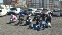 DEMİR MAKASI - Çaldıkları 9 Motosikletle Yakalandılar