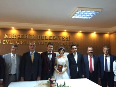 CHP Genel Başkan Yardımcısı Tekin Bingöl Kırşehir'de Nikah Kıydı