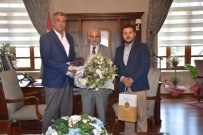 KAMYONCU - Vali Güvençer Konuklarını Ağırladı