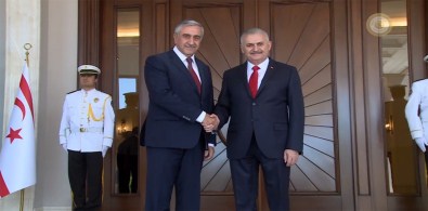Başbakan Yıldırım, KKTC Cumhurbaşkanı Akıncı İle Görüştü