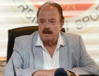 İLHAN CAVCAV - 'Bizim hocanın dini, imanı para'