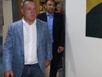 DICK ADVOCAAT - Dick Advocaat'ın ceketi olay yarattı