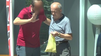 Elinde Para Dolu Poşetle Dolandırıcıları Bekleyip Yakalattı