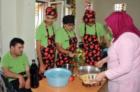 Engelsiz Şefler Turşu Kurdu