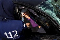 AHMET ÜNVER - Karabük'te Ambulans İle Otomobil Çarpıştı Açıklaması 6 Yaralı
