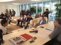 VASIP ŞAHIN - Üsküdar Belediye Başkanı Hilmi Türkmen ÜSGEM'li Öğrencileri Makamında Ağırladı