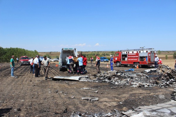 Tekirdağ'da eğitim uçağı düştü