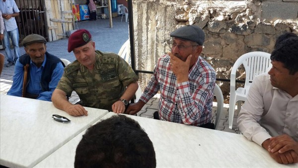 Zekai Paşa'dan kahraman şehidin ailesine ziyaret