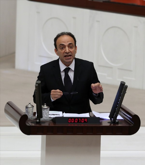 TBMM Genel Kurulu'ndan gerginlik